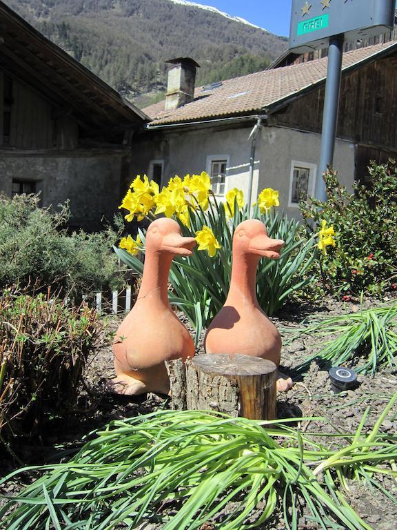 Aparthotel Garni Haus Hubertus Malles Venosta Rom bilde